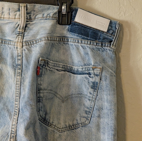 (Levi's) RE/DONE VINTAGE CROP RELAXED SUMMER BLUE JEANS WITH HIGH WAIST - Picture 7 of 16